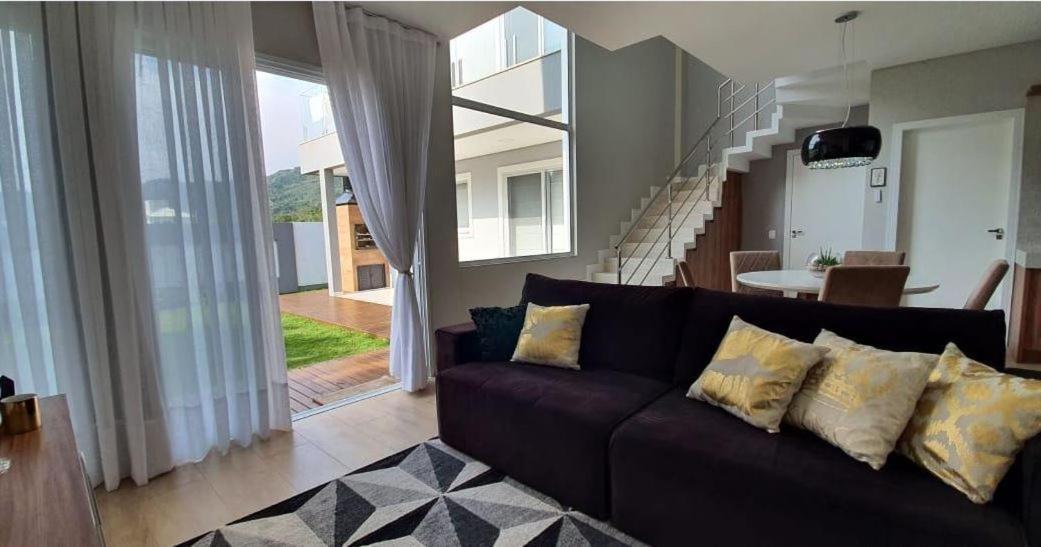 Casa Luxo Com Piscina A 500 Metros Da Praia フロリアノポリス エクステリア 写真