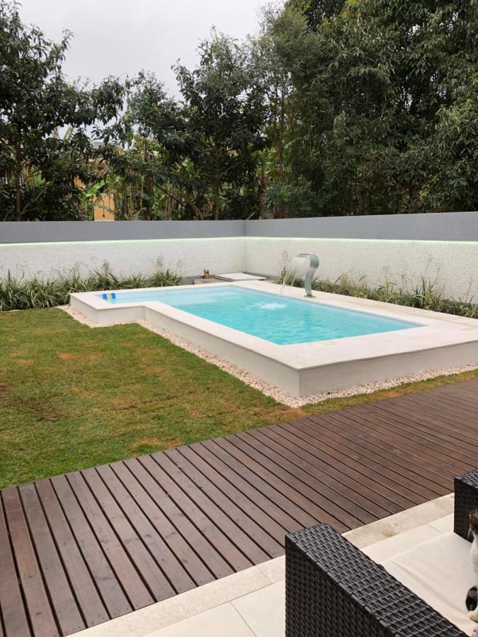 Casa Luxo Com Piscina A 500 Metros Da Praia フロリアノポリス エクステリア 写真