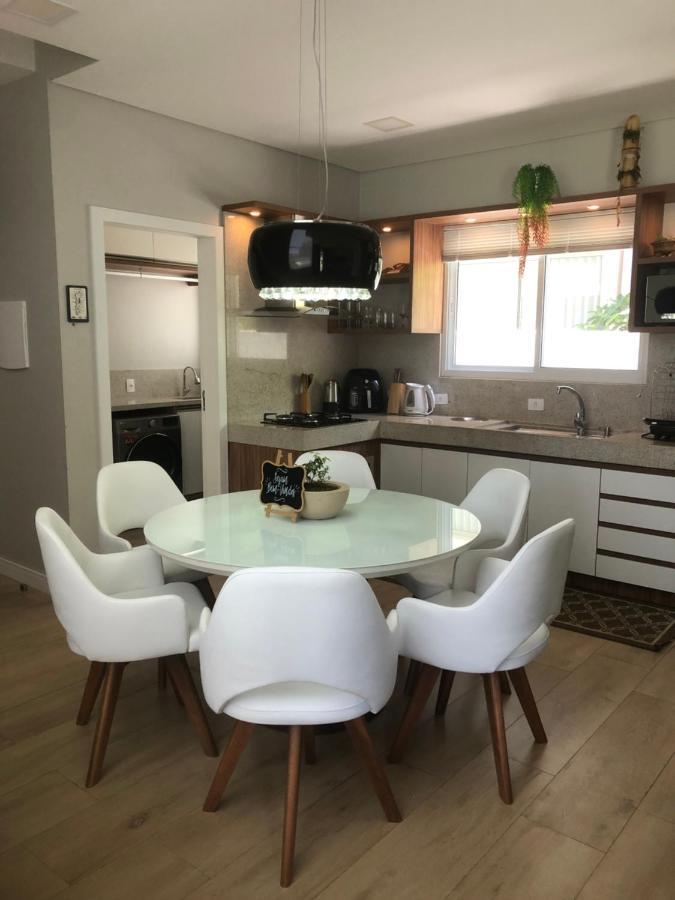 Casa Luxo Com Piscina A 500 Metros Da Praia フロリアノポリス エクステリア 写真